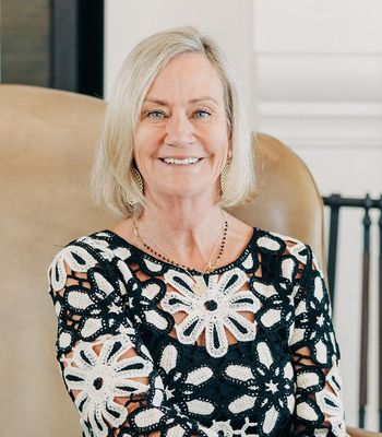 Portrait of Maggie Paige, Realtor® .